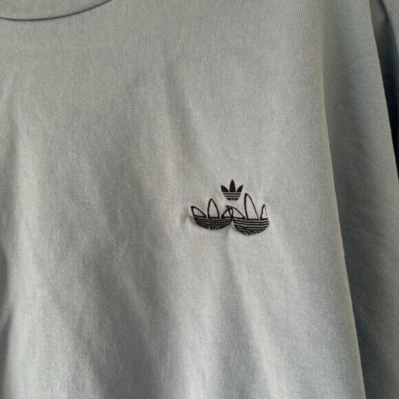 Adidas Women Blue Originals Triple Trefoil Crewneck Sweatshirt Size XL NWOT - Picture 7 of 13